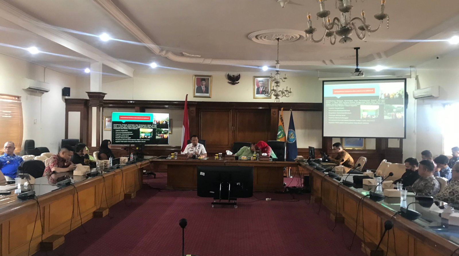 BNNK Sukabumi bersama Pemkot menyelenggarakan rakor terkait program pembentukan Kelurahan Bersinar yang berlangsung di Oproom Setda, pada Kamis, 26 September 2024. Foto: Nuria Ariawan/HALOSMI.