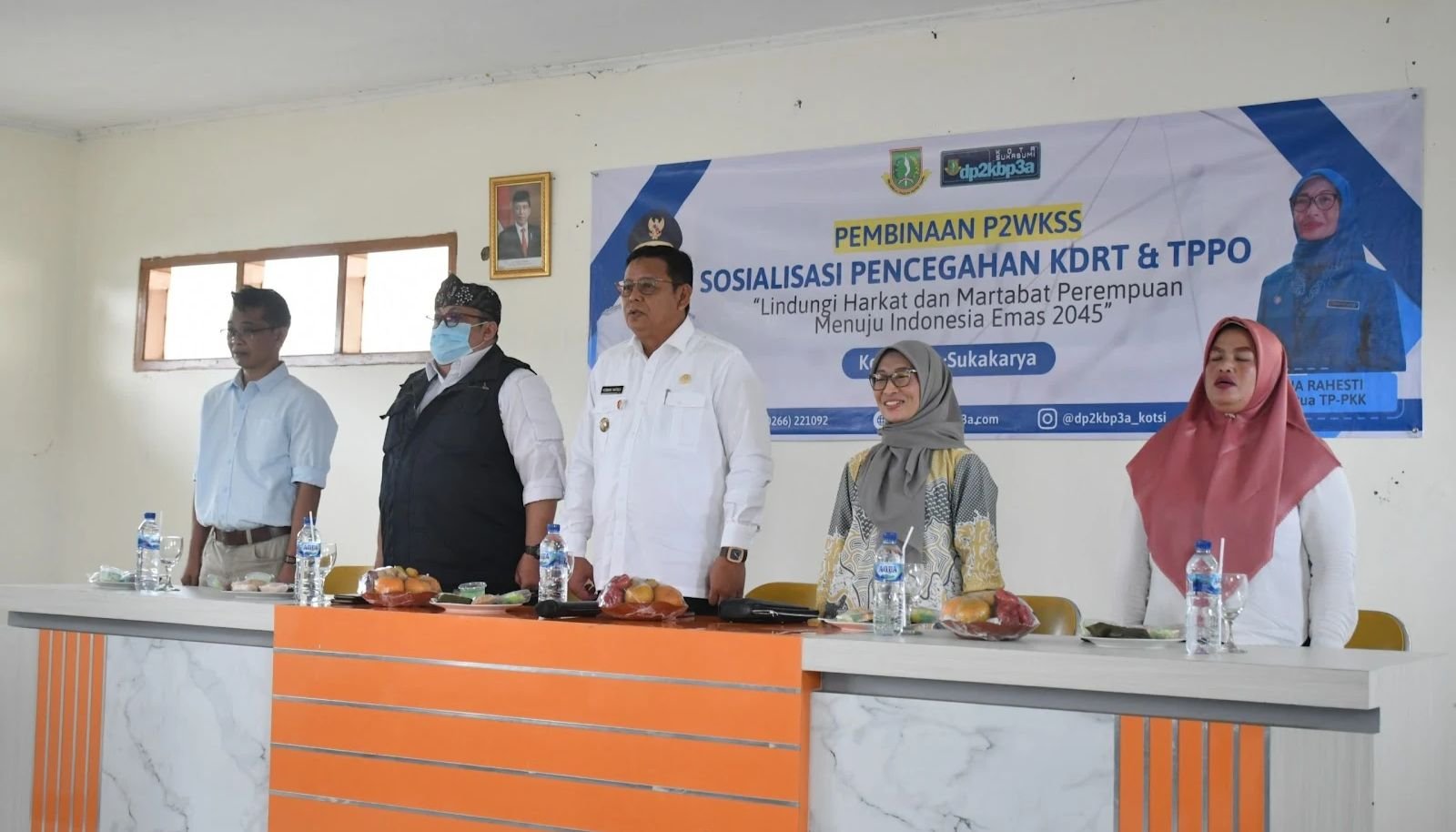 Pemkot Sukabumi mengadakan sosialisasi pencegahan KDRT dan TPPO yang digelar di ruang pertemuan Kelurahan Sukakarya, pada Rabu, 25 September 2024. Foto: Dokpim Kota Sukabumi.