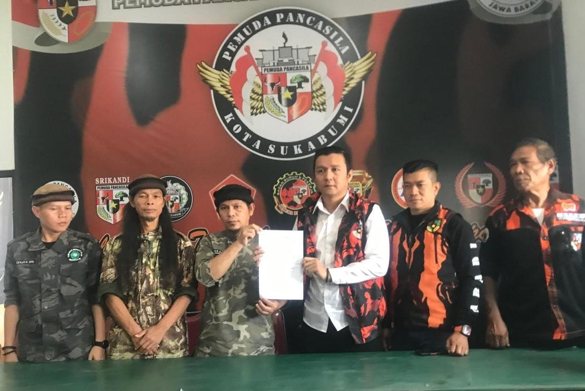 Kedua Ormas MPC PP Kota Sukabumi dengan DPD Garis Sukabumi Raya, sepakat berdamai, pada Kamis, 19 September 2024. Foto: Nuria Ariawan/HALOSMI.