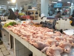 Harga Daging Ayam di Pasar Kota Sukabumi Rp35 Ribu Perkilogram