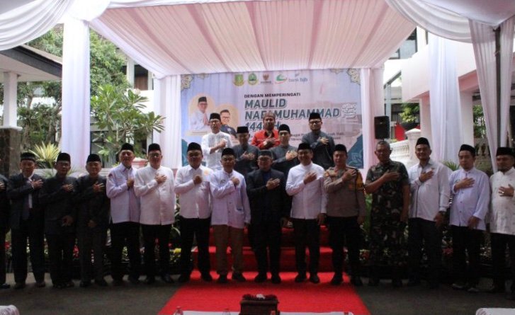 Pemkot Sukabumi menggelar peringatan Maulid Nabi Muhammad SAW 1446 H yang berkangsung di Balai Kota Sukabumi, pada Senin, 23 September 2024. Foto: Istimewa.
