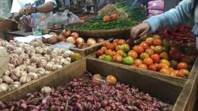 Hari Ini, Sejumlah Bapokting di Pasar Kota Sukabumi Merangkak Turun