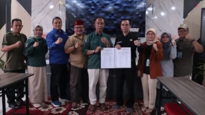 Bappeda Kota Sukabumi mengadakan FGD dengan tema penurunan angka kemiskinan yang dihadiri Pj Sekda, Hasan Asari. Foto: Istimewa.