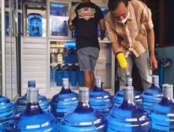 Minum Air Galon Polikarbonat Bisa Bikin Mandul? Cek Faktanya Disini!