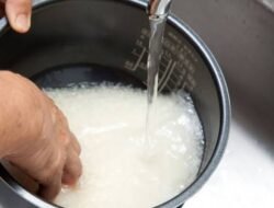 Beras Sebelum Dimasak Dicuci dulu Atau Jangan? Ini Penjelasan Pakar