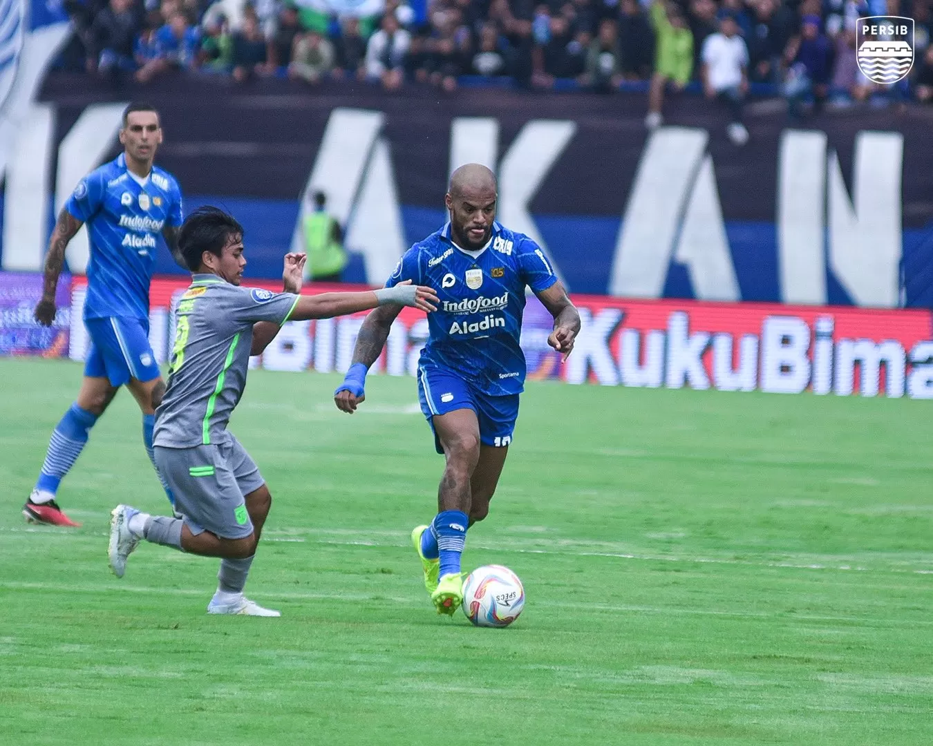 Ilustrasi pertandingan Persib vs Persebaya. (Media Officer Persib)