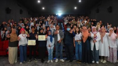 Pj Wali Kota Sukabumi, Kusmana Hartadji, menghadiri kegiatan kampanye pencegahan kekerasan pada anak yang digelar di salah satu bioskop, di Jalan Bhayangkara, pada Sabtu, 26 Oktober 2024. Foto: Dokpim Kota Sukabumi.