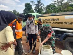 Bantu Masyarakat, Koramil 0607-10/Nagrak Salurkan Air Bersih