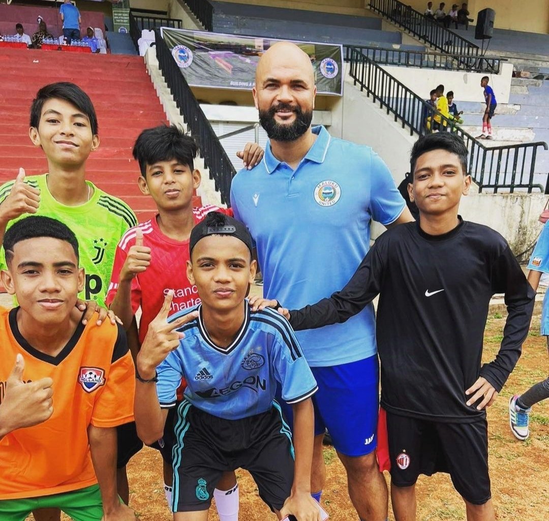 Mantan pemain Persib dan Timnas Indonesia, Sergio Van Dijk. (Instagram/@serginhovandijk)