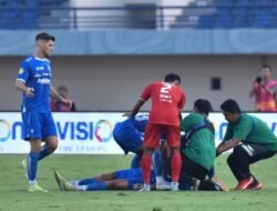Rafi Ghani Beberkan Kondisi Tyronne Del Pino Setelah Sempat Blackout pada Laga Kontra Persebaya