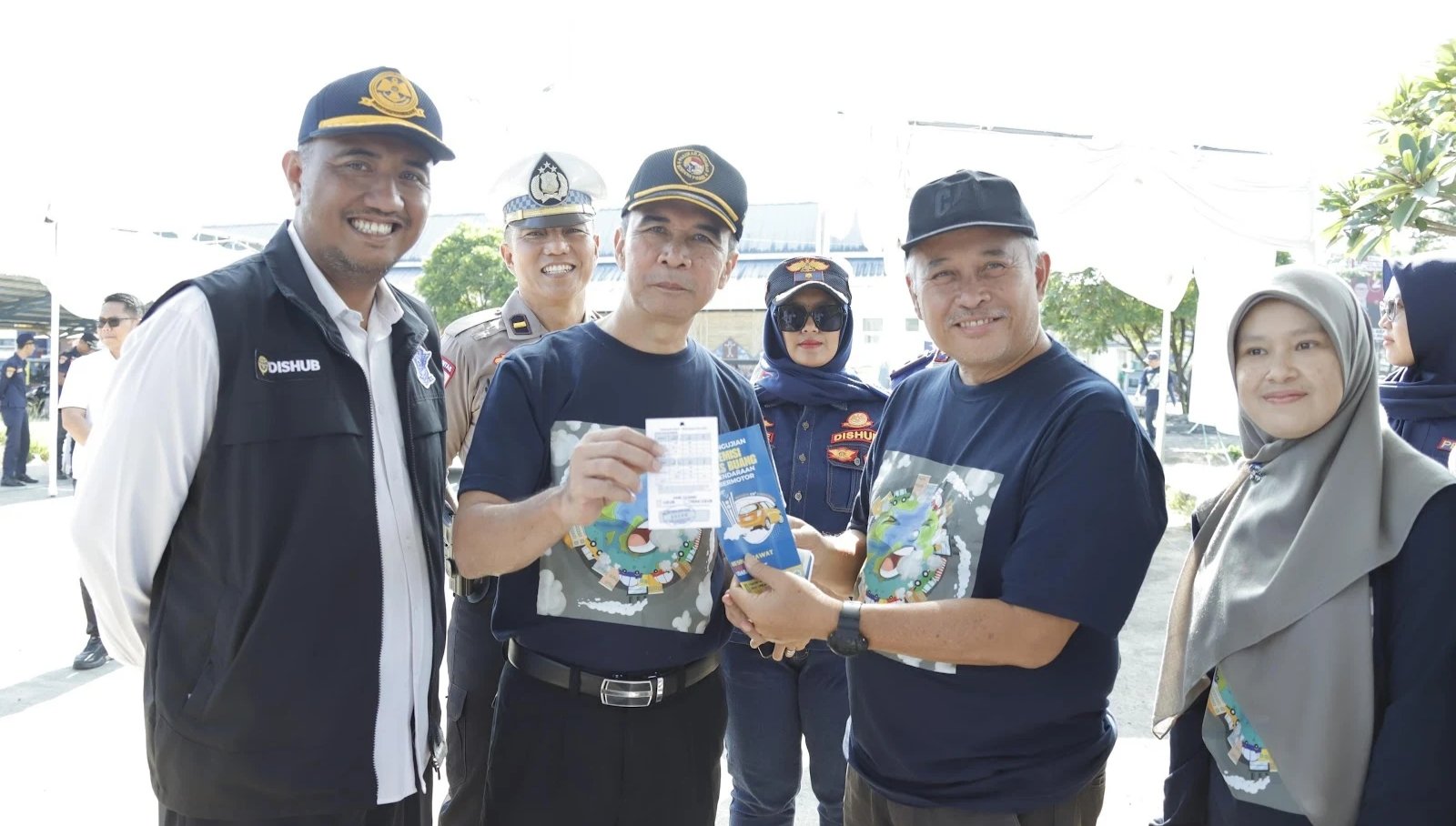 Pemkot Sukabumi gelar pengujian emisi gas buang kendaraan dinas/operasional/pribadi gratis tahun 2024 di halaman Parkir Terminal Tipe C Kota Sukabumi, pada Rabu, 23 Oktober 2024. Foto: Dokpim Kota Sukabumi.