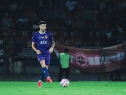 Bek Persik Kediri Sebut Kemenangan Persib Didapat dari Kesalahan
