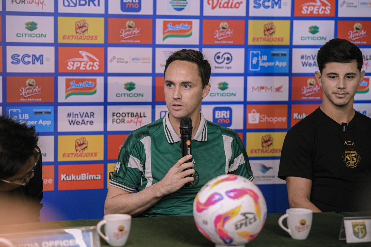 Pelatih Persebaya, Paul Munster. (Media Officer Persebaya)