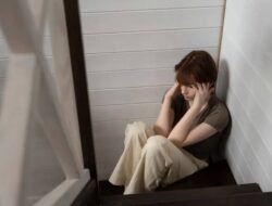 Kenali! Tanda Fisik Orang yang Memiliki Harga Diri Rendah, Apa Saja?