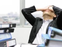 Stres Saat Kerja? Yuk Lakukan Cara Ini untuk Meredakannya