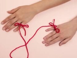 Ramai di Medsos Apa Itu ‘Red String Theory?