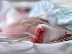 Waduh! Bayi 19 Bulan di Malaysia Terkena Kanker Ovarium Stadium 3, Kok Bisa?