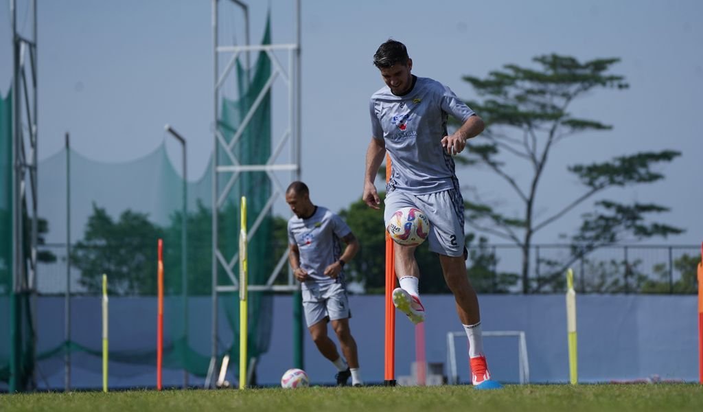 Bek Persib Bandung, Nick Kuipers. (Media Officer Persib)