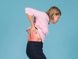 Perempuan, Yuk Cegah Osteoporosis dari Sekarang dengan Cara Berikut Ini!