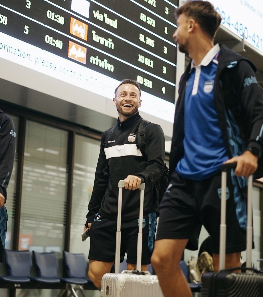 Skuad Persib Bandung sudah tiba di Thailand. (Media Officer Persib)