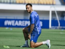 Performa Mailson Lima Belum Memuaskan, Pelatih Persib Pasang Badan
