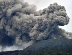 Kabar Duka! Gunung Marapi Erupsi Semburkan Abu Vulkanik 500 Meter