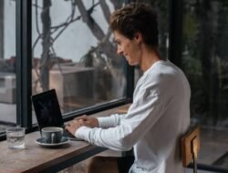 Kenali Tanda Kamu Tumbuh Menjadi Seorang ‘Lone Wolf’