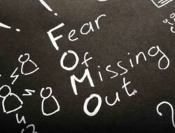 Mau Hidup Tenang dan Bahagia? Yuk Hindari Fomo dari Sekarang