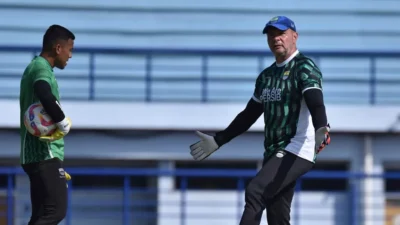 Pelatih kiper Persib, Luizinho Passos. (Media Officer Persib)