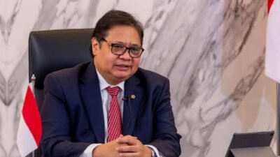 Soal Kenaikan Upah Minimum 6,5 %, Airlangga Buka Suara!