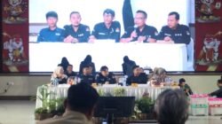 Rapat pleno terbuka untuk rekapitulasi hasil penghitungan perolehan suara Pilkada Kota Sukabumi yang digelar di Gedung Juang 45, pada beberapa waktu lalu. Foto: Nuria Ariawan/HALOSMI.