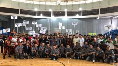 Bapora Pemuda Pancasila Kota Sukabumi menggelar Tournament Basketball antar pelajar yang berlangsung di GOR Merdeka, pada Sabtu, 21 Desember 2024. Foto: Humas MPC Pemuda Pancasila Kota Sukabumi for HALOSMI.