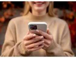 Ternyata Ini, Alasan Pengguna iPhone Dilarang SMS ke HP Android!