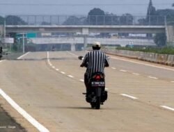 Apa Alasan Sepeda Motor Tidak Boleh Masuk Jalan Tol?