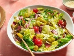 Jangan Salah, Makan Salad Tidak Dianjurkan Malam Hari Loh!