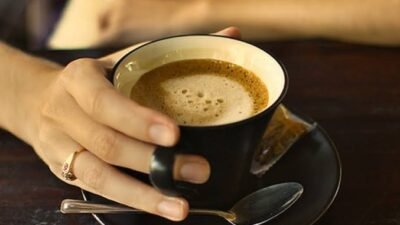 Tremor saat Minum Kopi, Bisa Jadi Ini Penyebabnya!