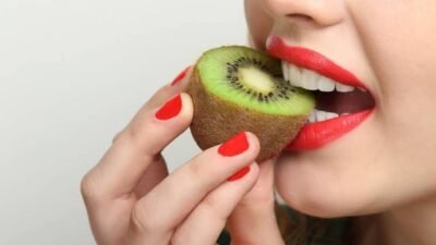 Daftar Buah Ini Bisa Mencerahkan Kulit Secara Alami, Yuk Cobain!