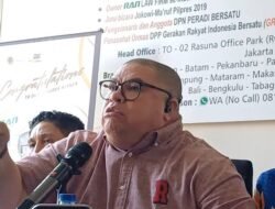 Buntut Ricuh saat Sidang, Sumpah Advokat Razman Arif Nasution Dibekukan!