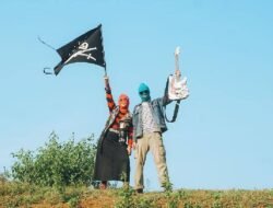 Sejumlah Musisi Ramai Dukung Band Sukatani: Gak Perlu Ditarik Lagunya!