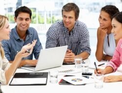 Sedang Berdiskusi? Gunakan Kalimat Ini untuk Menghindari Konflik ya!