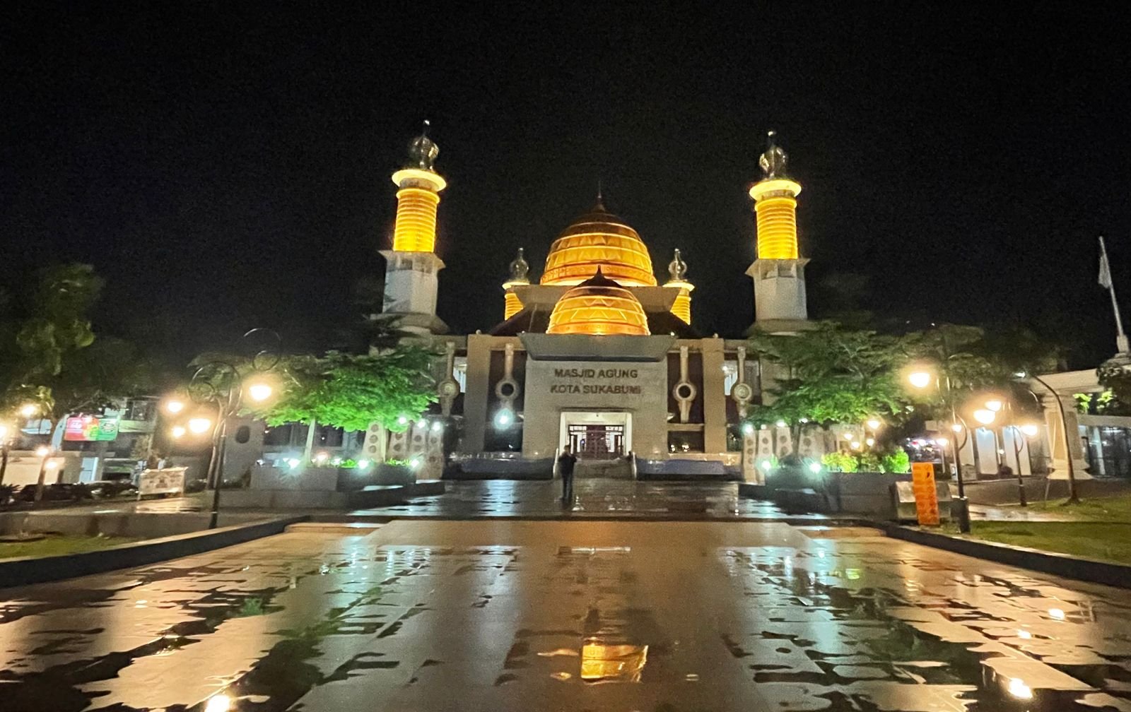 Masjid Agung Kota Sukabumi. FOTO: Darwin Sandy/HALOSMI