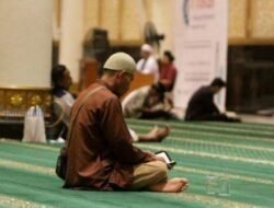 Yuk, Kenali Hal-hal yang Membatalkan Itikaf Agar Tidak Sia-sia!
