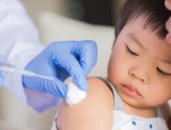 Wajib Tahu! Jadwal Pemberian Imunisasi pada Bayi dan Anak