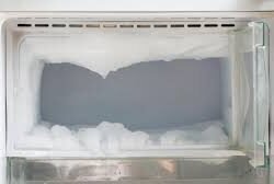 Ini Loh! Penyebab Bunga Es Muncul Lebih Cepat di Freezer Kulkas