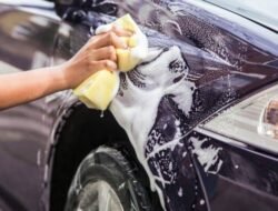 Tips Mudah dan Praktis Mencuci Mobil Sendiri di Akhir Pekan