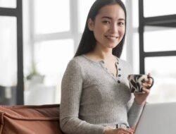 Daftar Zodiak yang Memiliki Karakter Soft Spoken, Kamu Salah Satunya?