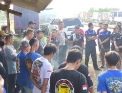 Satlantas Polres Sukabumi Kota Kawal Aksi Sopir Truk Tolak RUU ODOL 2025