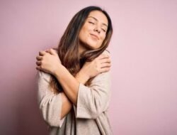 Tak Perlu Validasi, Begini Cara Meningkatkan Self Worth
