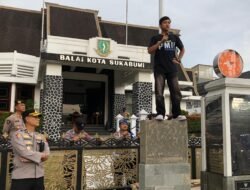 PMII Demo Balai Kota Sukabumi, Sindir Pemerintah dengan “Perayaan Mati Rasa”