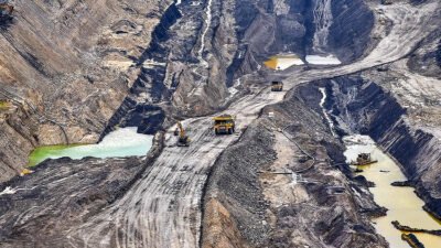 tata kelola pertambangan